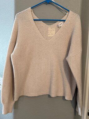Pink Rose Cream Knit Sweater Womens Medium Soft Cozy Casual Pullover
